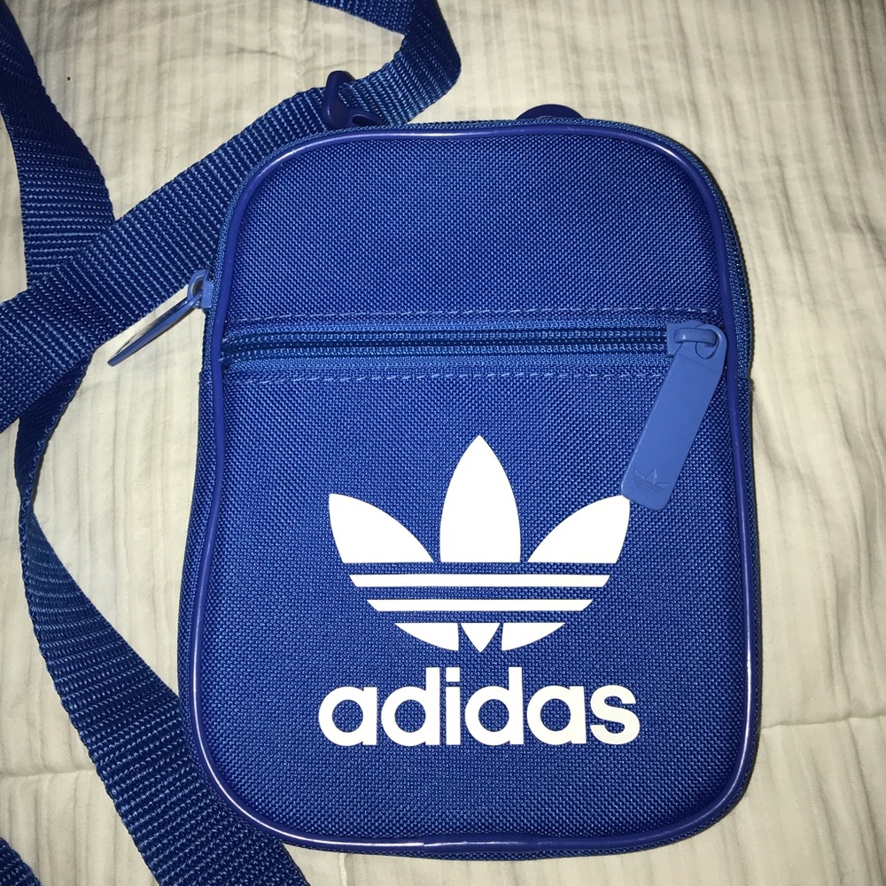 Adidas fanny pack/bag